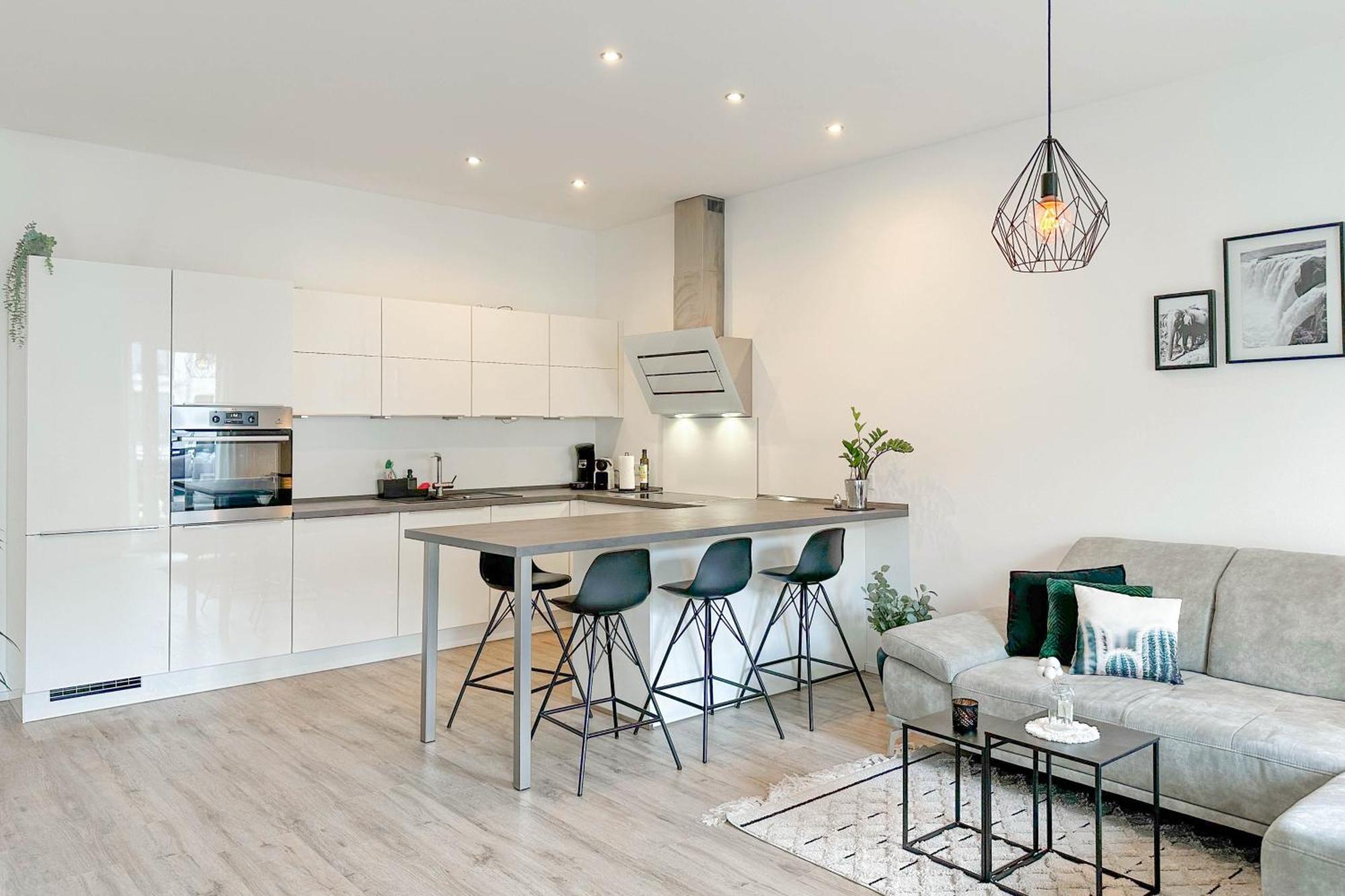 Modernes Trierer Cityloft Mit Grossem Balkon Esterno foto